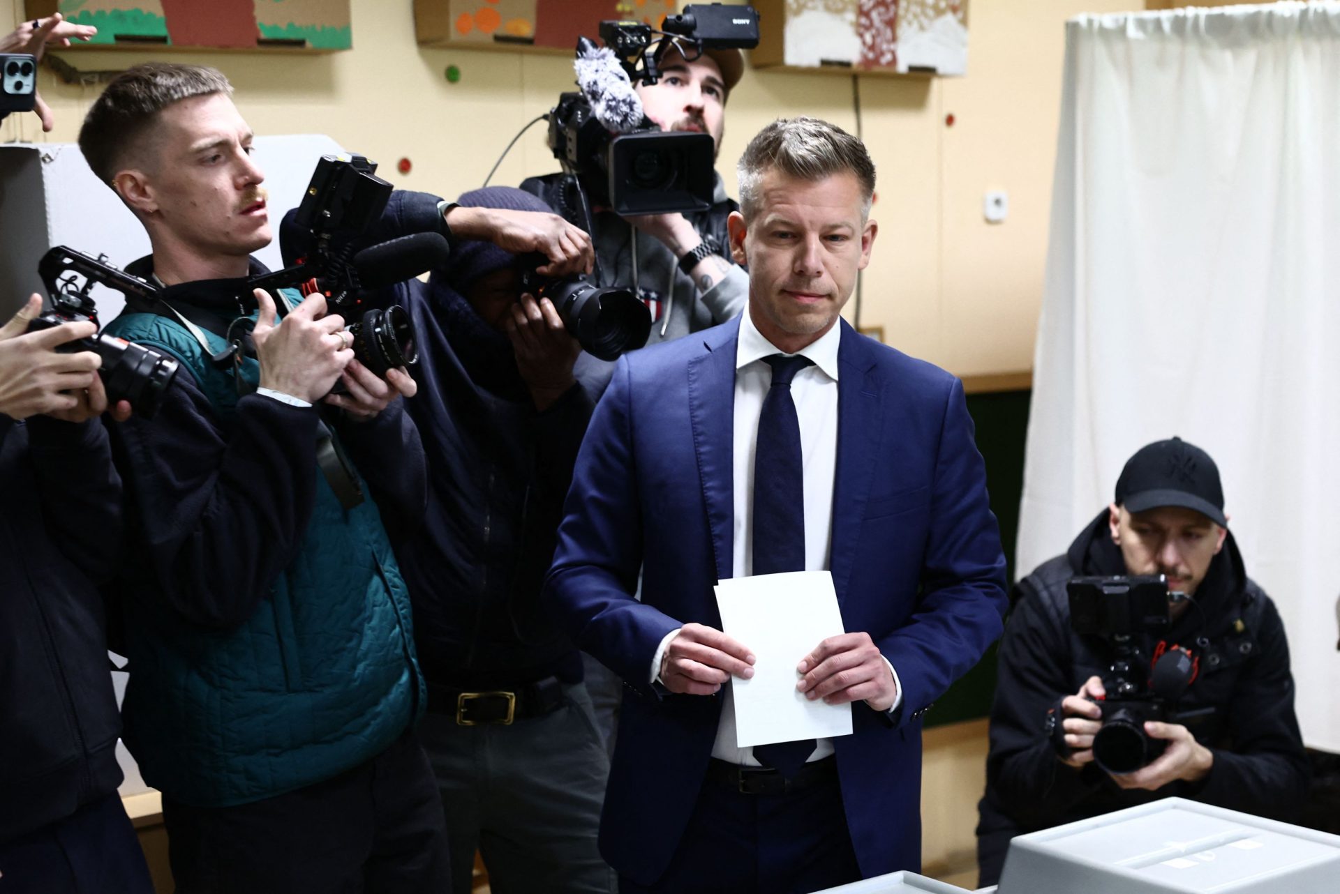 Peter Magyar, eroul care l-a scos pe Viktor Orban de la putere după 16 ani