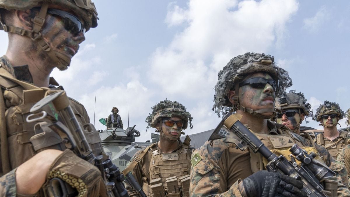 Trump, forțat de situație, trimite 10.000 de soldați în Orient