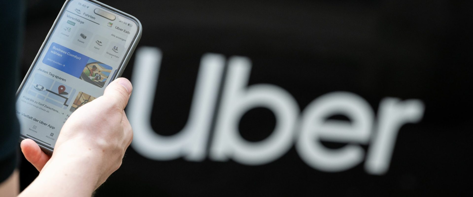 Uber pariază pe viitor: Investește masiv în robo-taxiuri, 10 miliarde de dolari