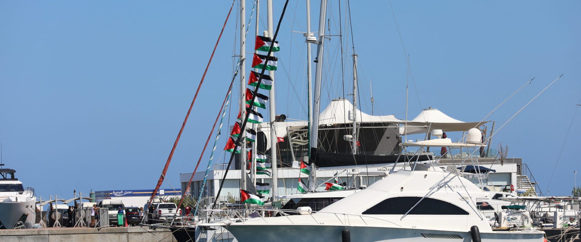 Flotila de ajutor pentru Gaza sfidează Israelul: Blocada, pe muchie de cuțit