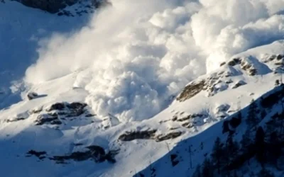 Avalanșe la munte de Paște: Pericolul vine și de la turiști