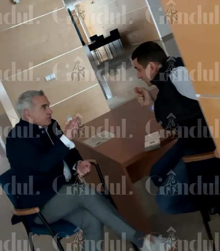 Simion și Georgescu, întâlnire SECRETĂ în plină criză politică