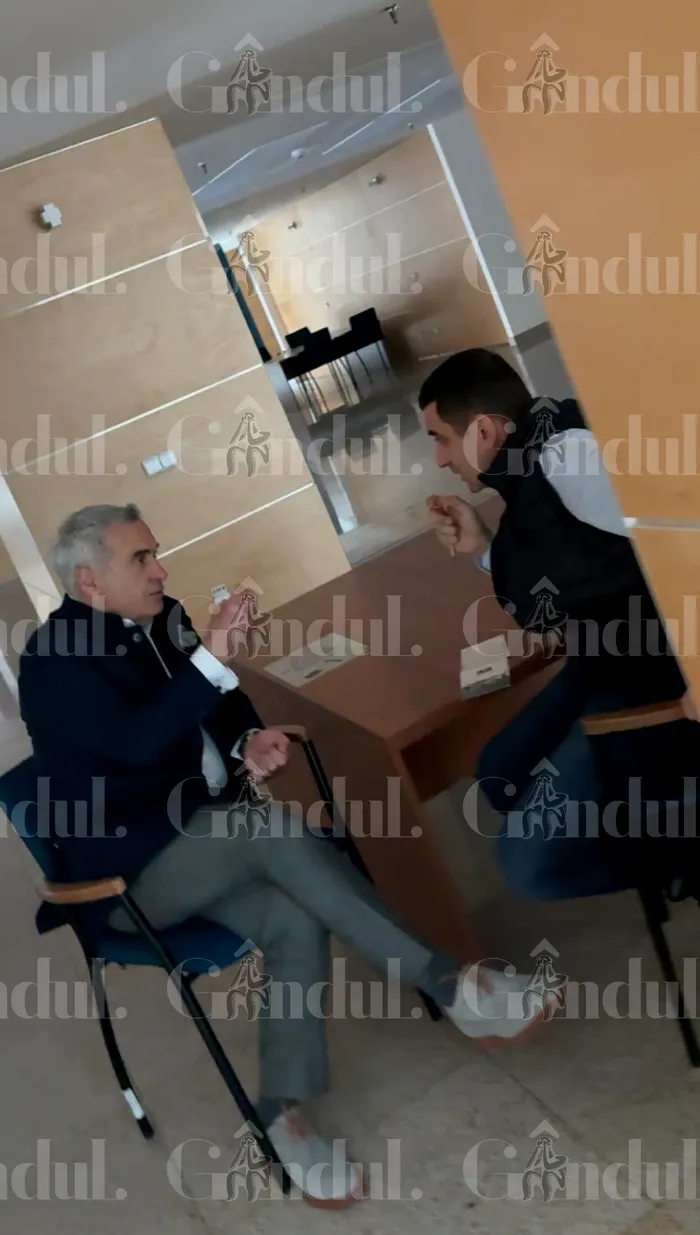 Simion și Georgescu, întâlnire SECRETĂ în plină criză politică