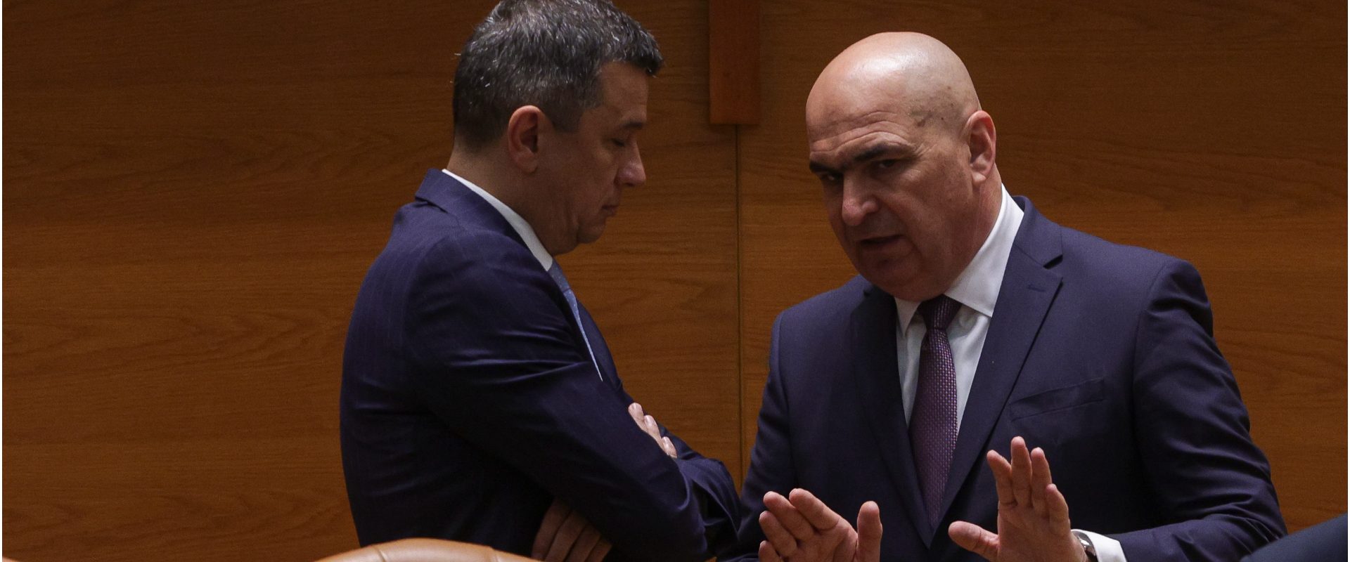 Bolojan respinge demisia, PSD decide luni viitorul coaliției