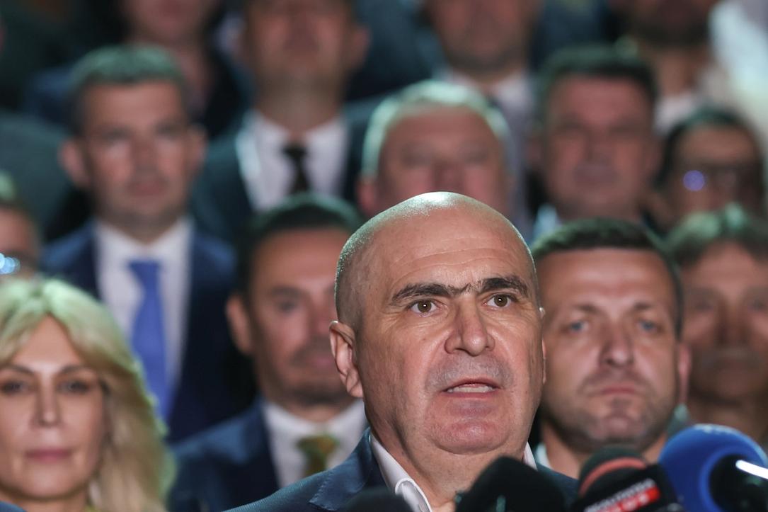 Bolojan rezistă: Premierul, sfidător după retragerea PSD de la guvernare