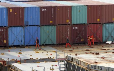 Deficit european URIAȘ cu China: Ce PRODUSE au invadat Europa anul trecut