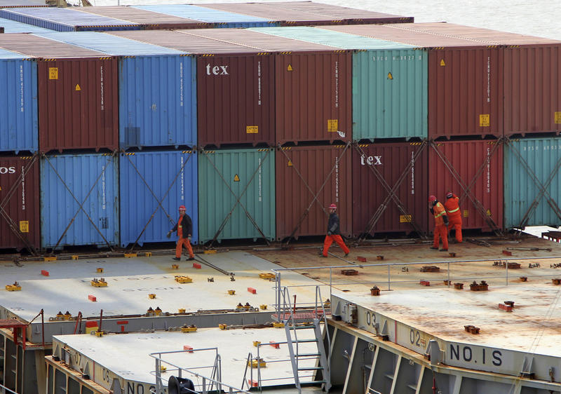 Deficit european URIAȘ cu China: Ce PRODUSE au invadat Europa anul trecut