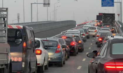 Agitație pe A1 după Paște: Ce rute ocolitoare salvează șoferii de cozi?