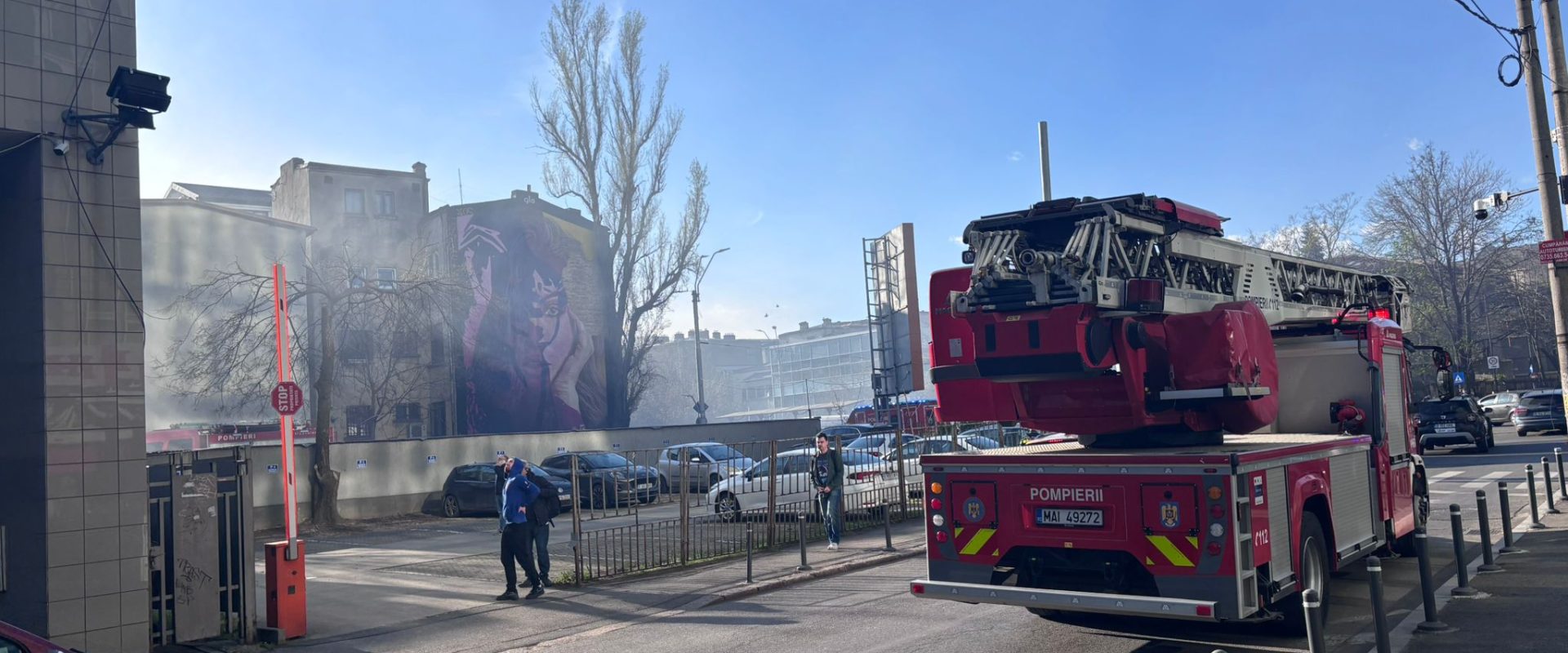 Incendiu cu fum dens lângă nuclearelectrica, pe bulevardul iancu de hunedoara