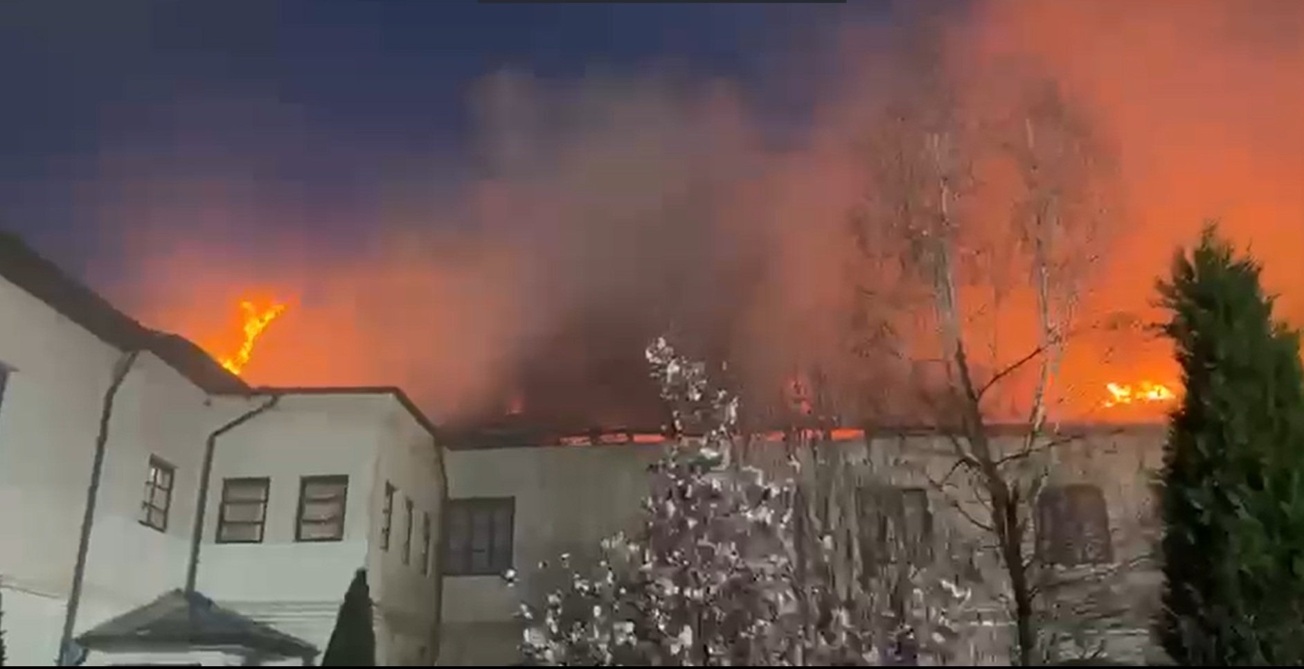 Incendiu devastator la Mănăstirea Bistrița din Vâlcea