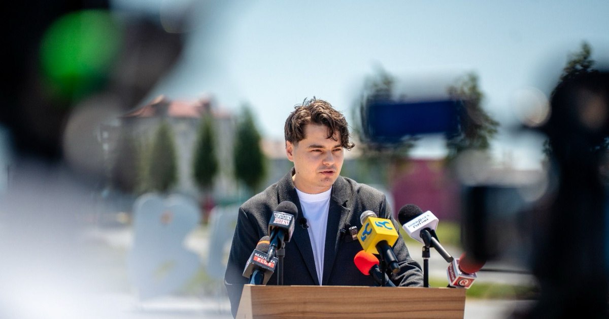 Bilete la un leu pentru Nibiru, pe 1 aprilie: Selly dă vestea!