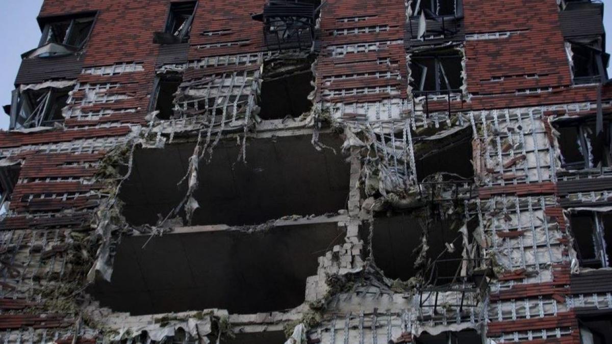 Rachete Iskander și drone rusești peste Odesa și Dnipro, clădiri în flăcări