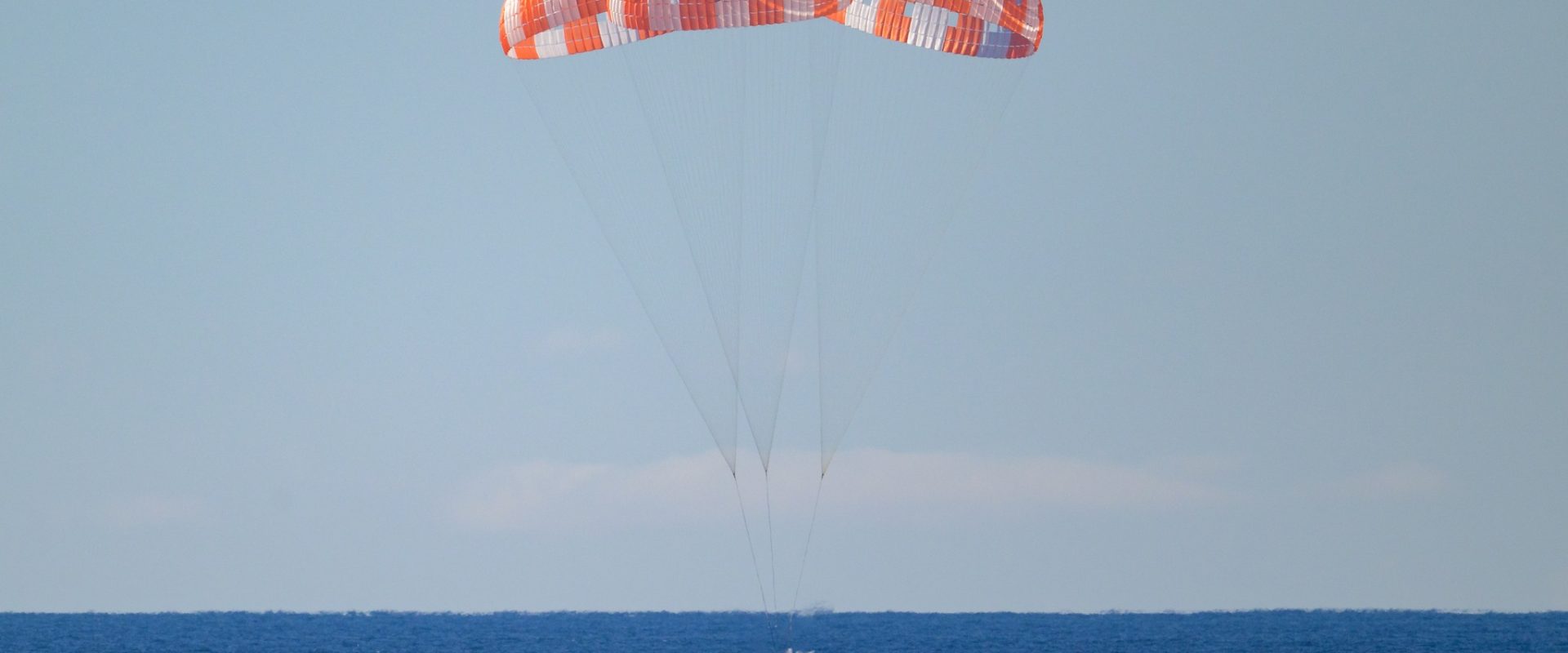 Integrity, navă spațială secretă, a amerizat cu bine în Pacific