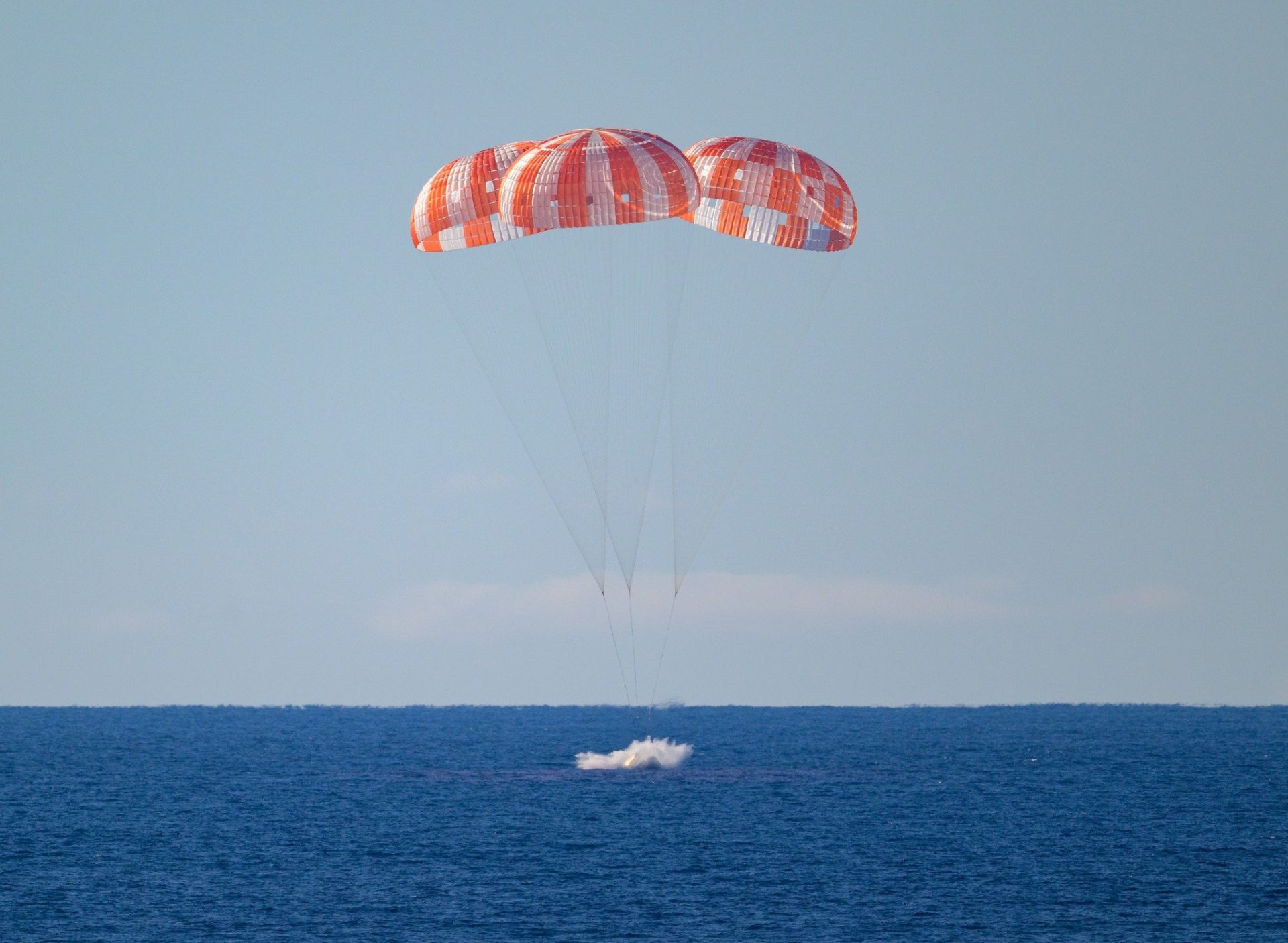 Integrity, navă spațială secretă, a amerizat cu bine în Pacific