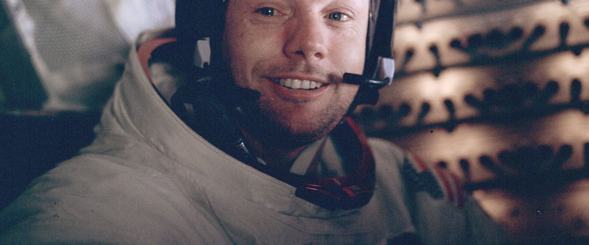 Soția lui Armstrong, secretul de pe Lună: Ce a găsit după moartea sa