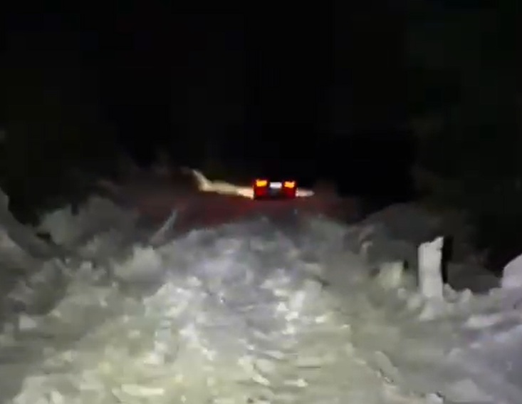 Blocați în noaptea de Înviere: Tatăl și fiul, prinși de nămeți pe munte