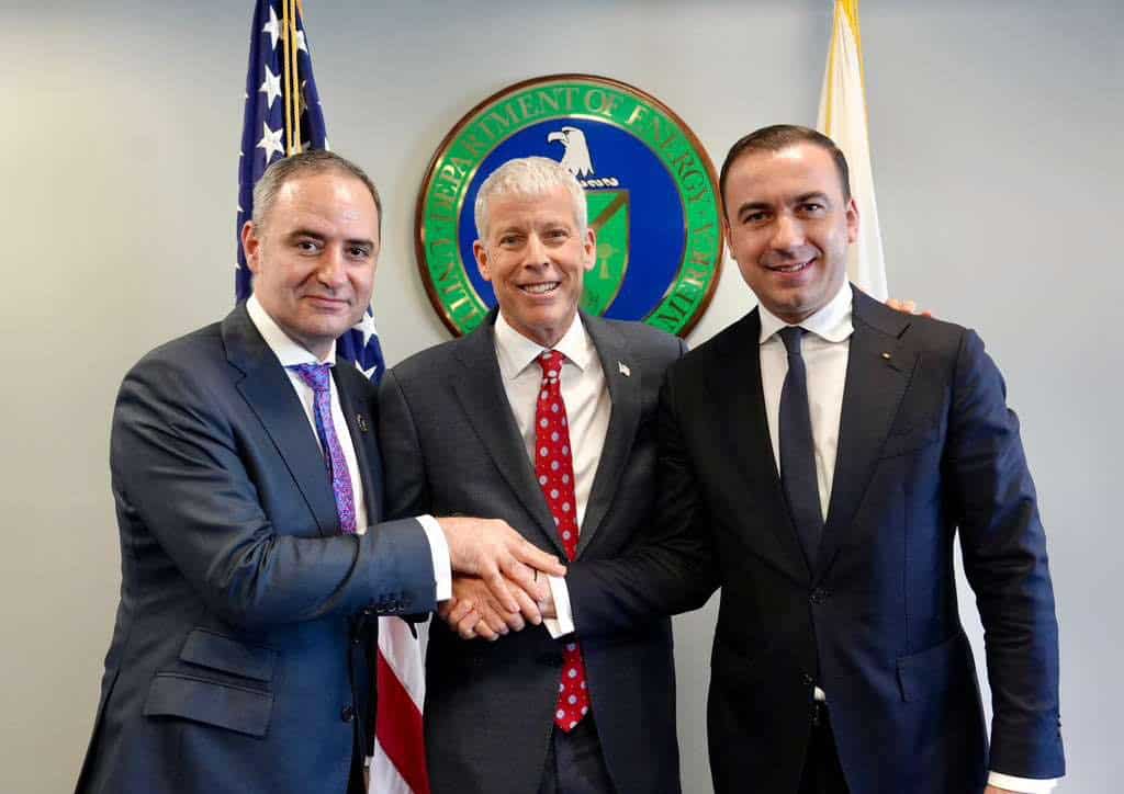 Miniștrii Români, lovitură la Washington: 500 milioane dolari pentru gaze, cu Trump în schemă