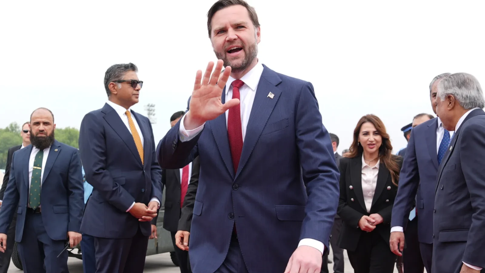 JD Vance, REVOLTĂTOR: Îl sfătuiește pe Papa, infailibil, ce să zică despre Iisus