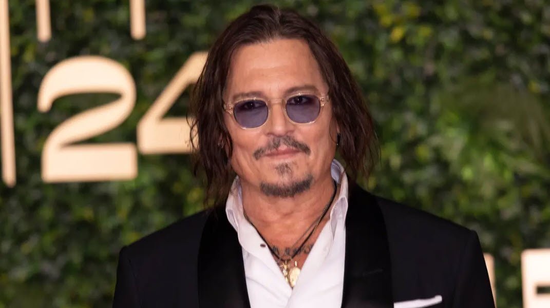 JOHNNY Depp lansează rom: Bautura inspirată de iubirile vieții sale