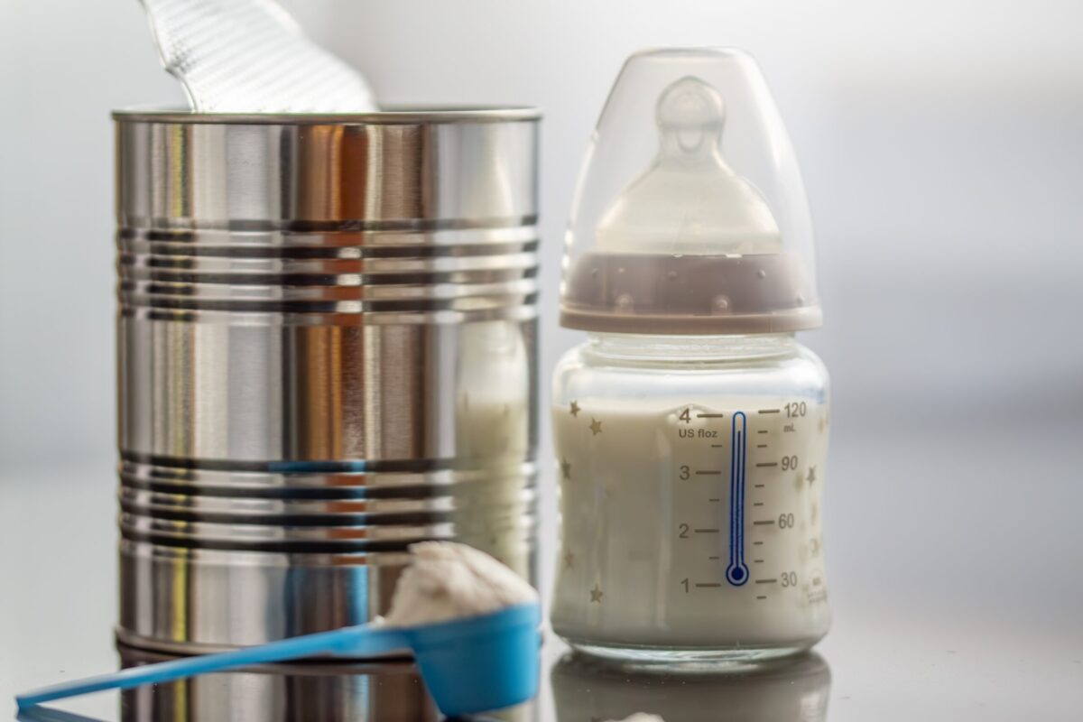 Lapte praf pentru bebeluși: Ghidul esențial pentru părinți