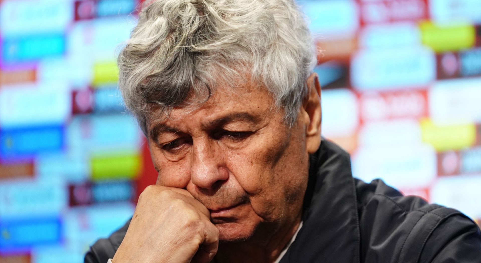 Lucescu, casa din București, ocupată de oameni ai străzii