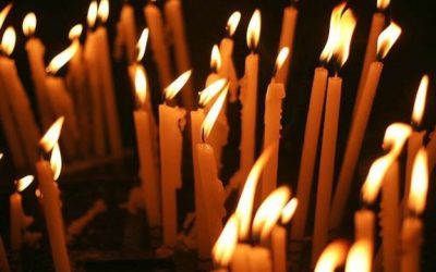 Ce faci cu cele 12 lumânări de Joi Mari? Secretul puțin știut