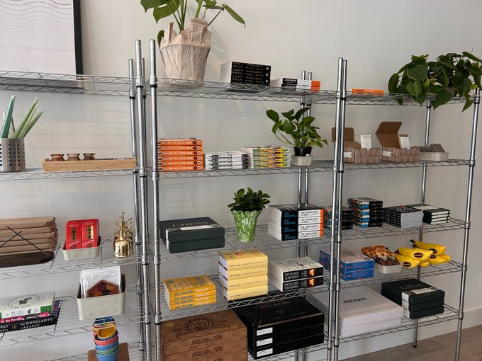 AI cucerește San Francisco: Un magazin condus de inteligență artificială deschis pe stradă