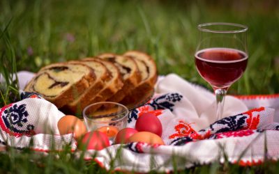 Cât ne costă festinul pascal în 2026? Scumpiri usturătoare pentru români?