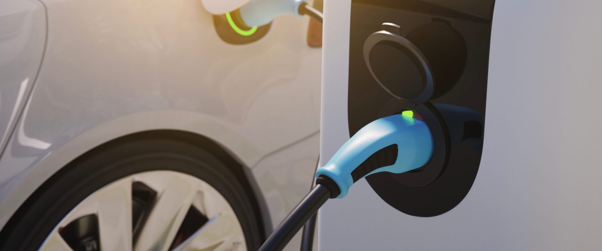 Creștere record la combustibili: Europenii trec la electrice