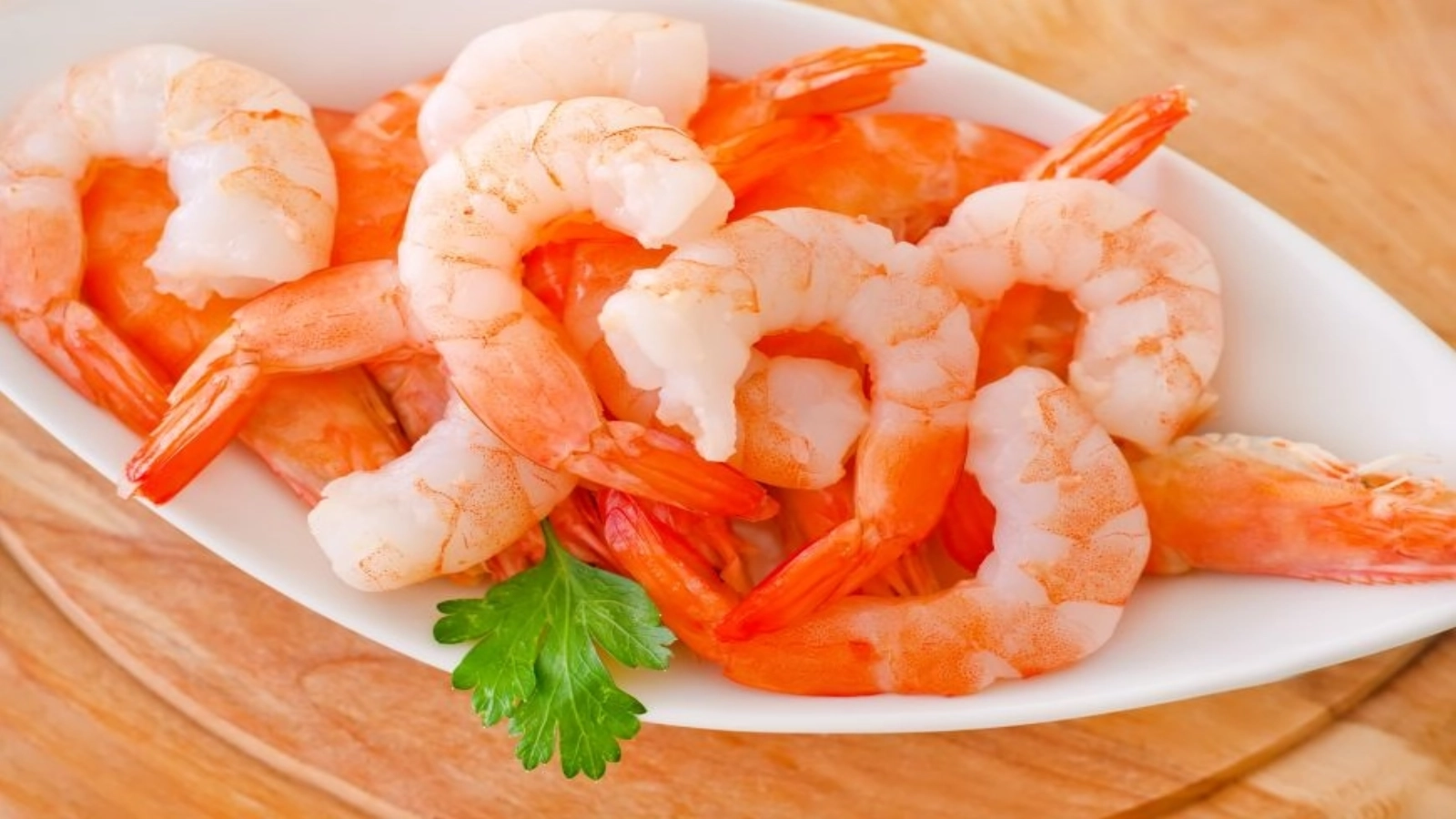 Virus periculos: Boală gravă de ochi, cauzată de fructe de mare. Alertă în România