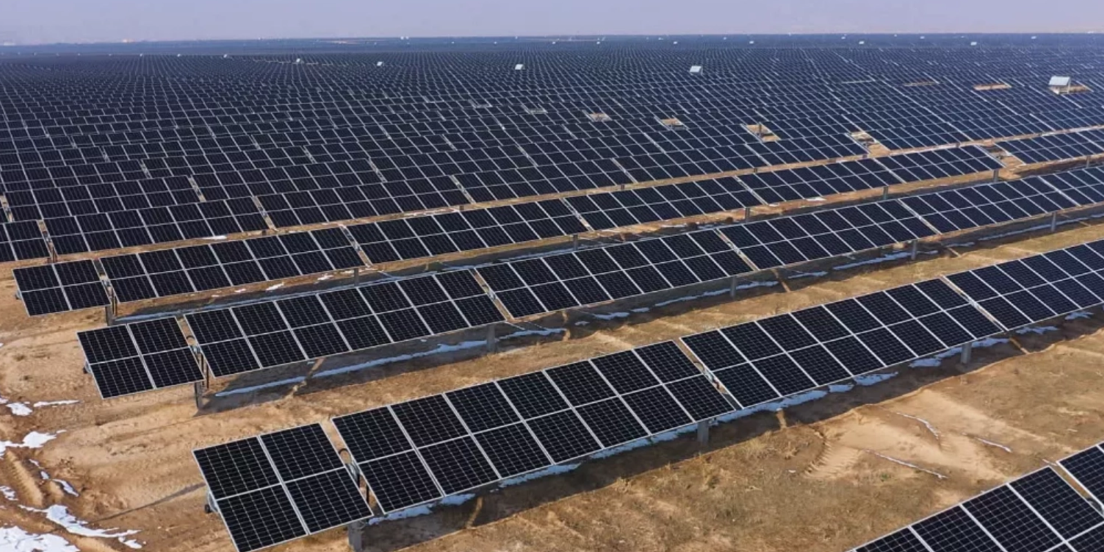 Germania: Parcurile fotovoltaice, obligate să aibă baterii