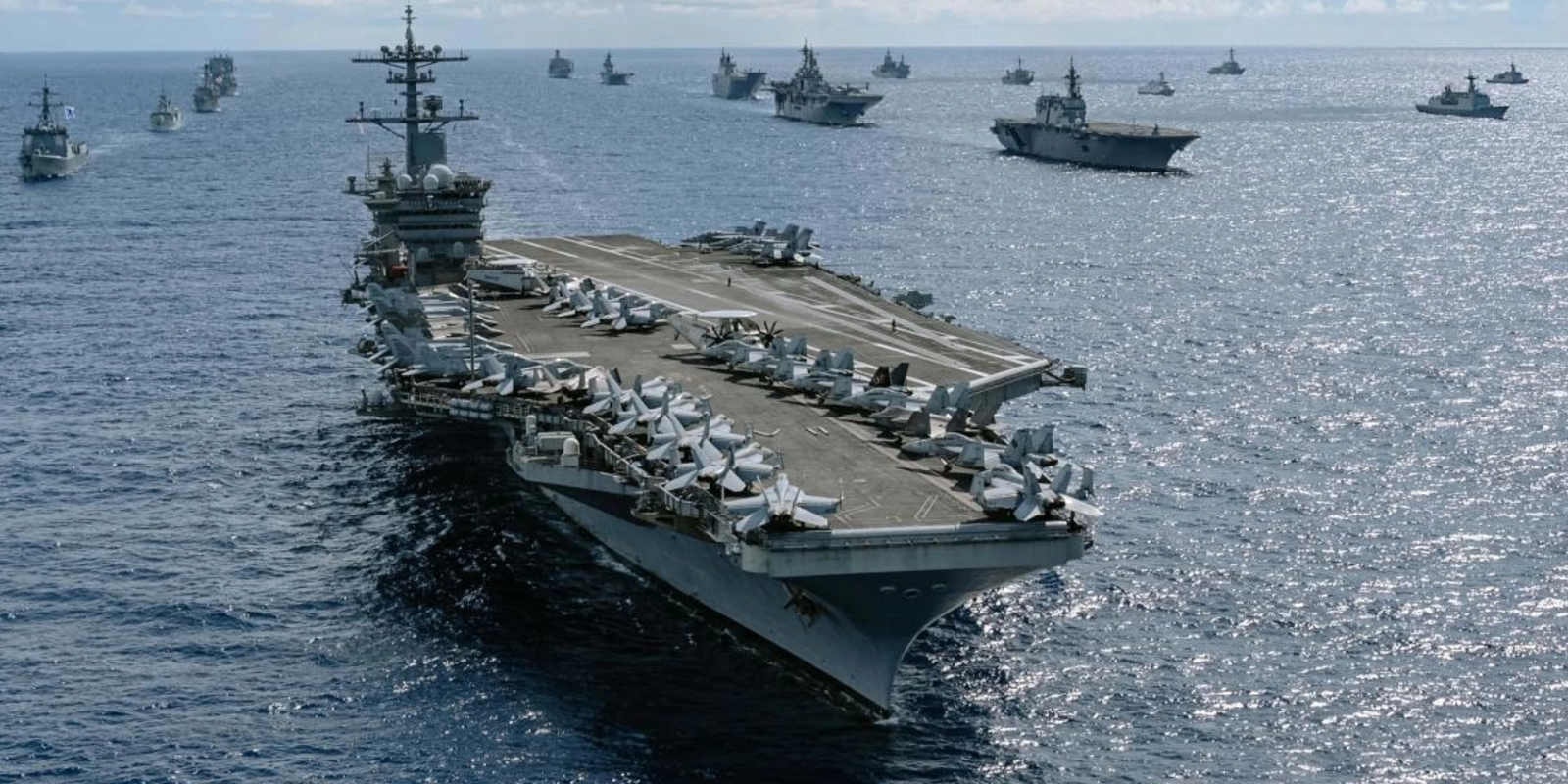 Distrugătoare americane în Ormuz: Misiune riscantă prin „drumul minelor”