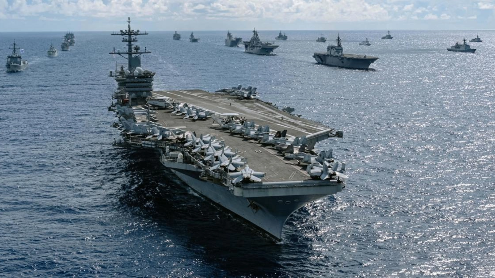 Distrugătoare americane în Ormuz: Misiune riscantă prin „drumul minelor”