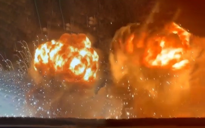 Rafinărie URIAȘĂ din Rusia, în flăcări: Atacurile Ucrainei continuă!