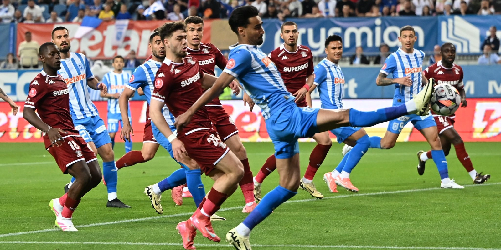 Craioveștii înving Rapid cu 1-0 în play-off-ul nebun