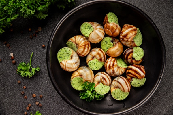 Bărbat cu piele VERDE, șocat de medici: Ce aliment a mâncat?