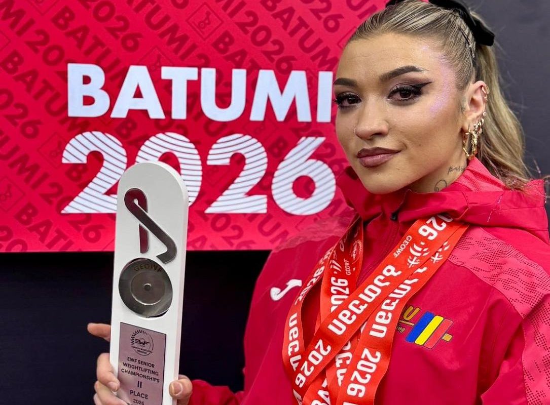 Mihaela Cambei, triplă medaliată la Campionatul de Haltere din Georgia