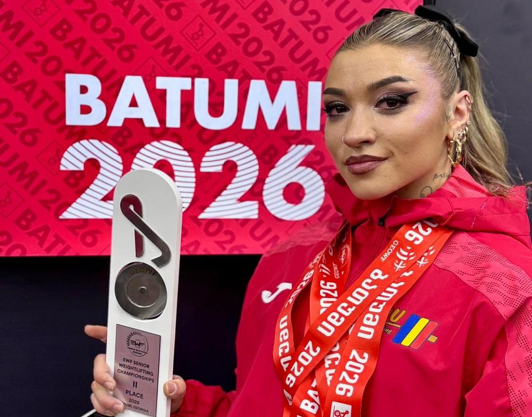 Mihaela Cambei, triplă medaliată la Campionatul de Haltere din Georgia
