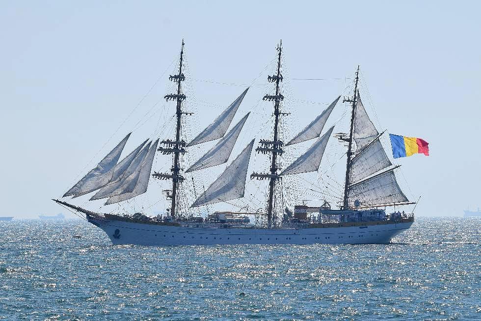NAVĂ MILITARĂ Românească, misiune transatlantică de 5 luni