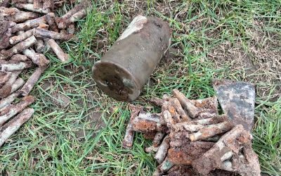 Localnic din Harghita, speriat de-o descoperire: Muniție veche în curte! Ce e de făcut?