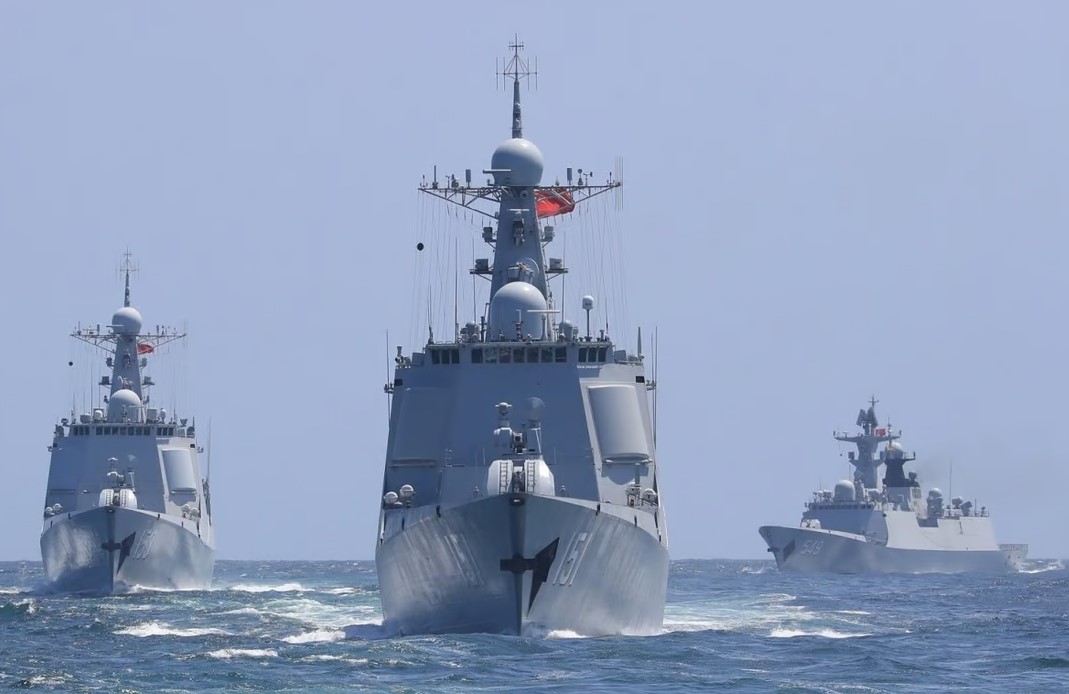 Australia și Japonia pompează 7 miliarde $ în nave de război