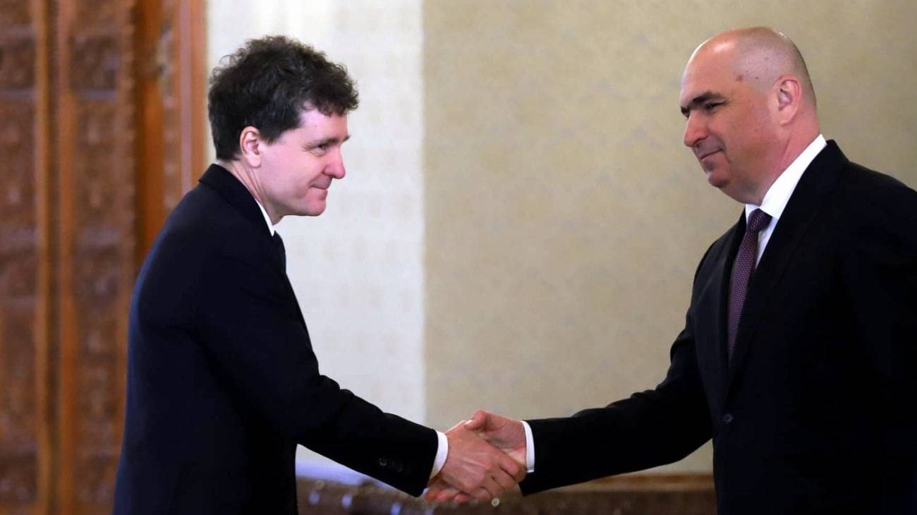 Nicușor Dan, discuții cu partidele înainte de plecarea PSD din Guvern