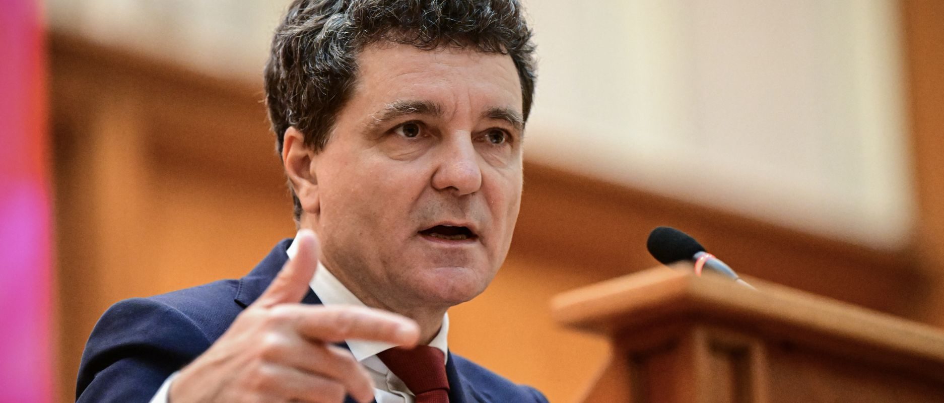 Afacerile „ai noștri” și Peter Magyar: Ce ascund legăturile