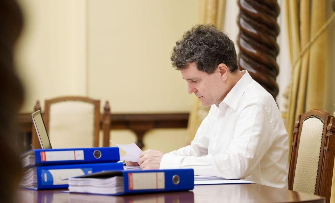 Nicușor Dan, felicitări de la Magyar Peter după succesul electoral