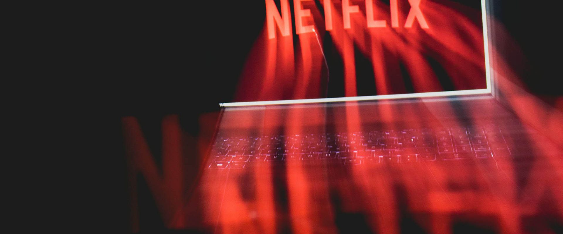 Netflix, atac la YouTube: Intră în forță pe piața de podcast-uri