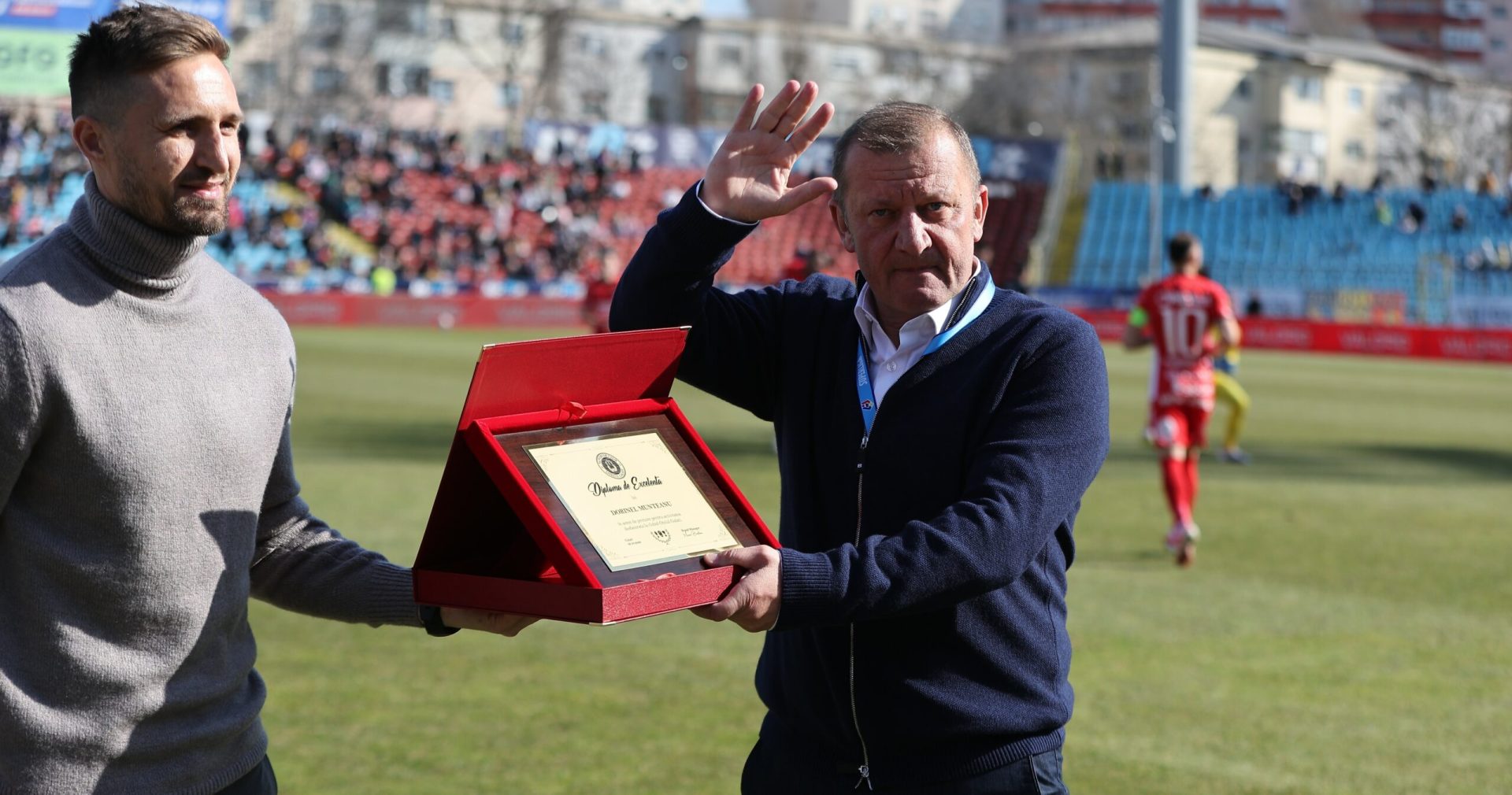 Dorinel Munteanu revine la Galați: Oțelul – Hermannstadt, duel crucial în play-out Galațiul se pregătește pentru un meci incendiar în etapa a treia din play-out-ul Superligii, unde Oțelul o întâmpină pe Hermannstadt