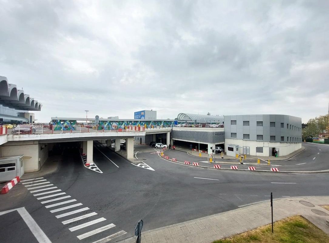 București: Aeroportul Otopeni, lucrări la parcări, schimbări majore de acces