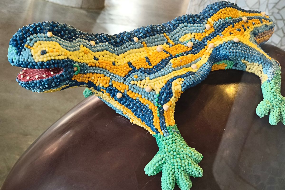 O Barcelona în dulce sărbătoare: Ouă de ciocolată gigant celebrează ANUL GAUDÍ BARCELONA – CAPITALA MONDIALĂ A ARHITECTURII a îmbrățișat o explozie de culoare, gust și artă, cu ocazia celebrării Anului GAUDÍ în 2026