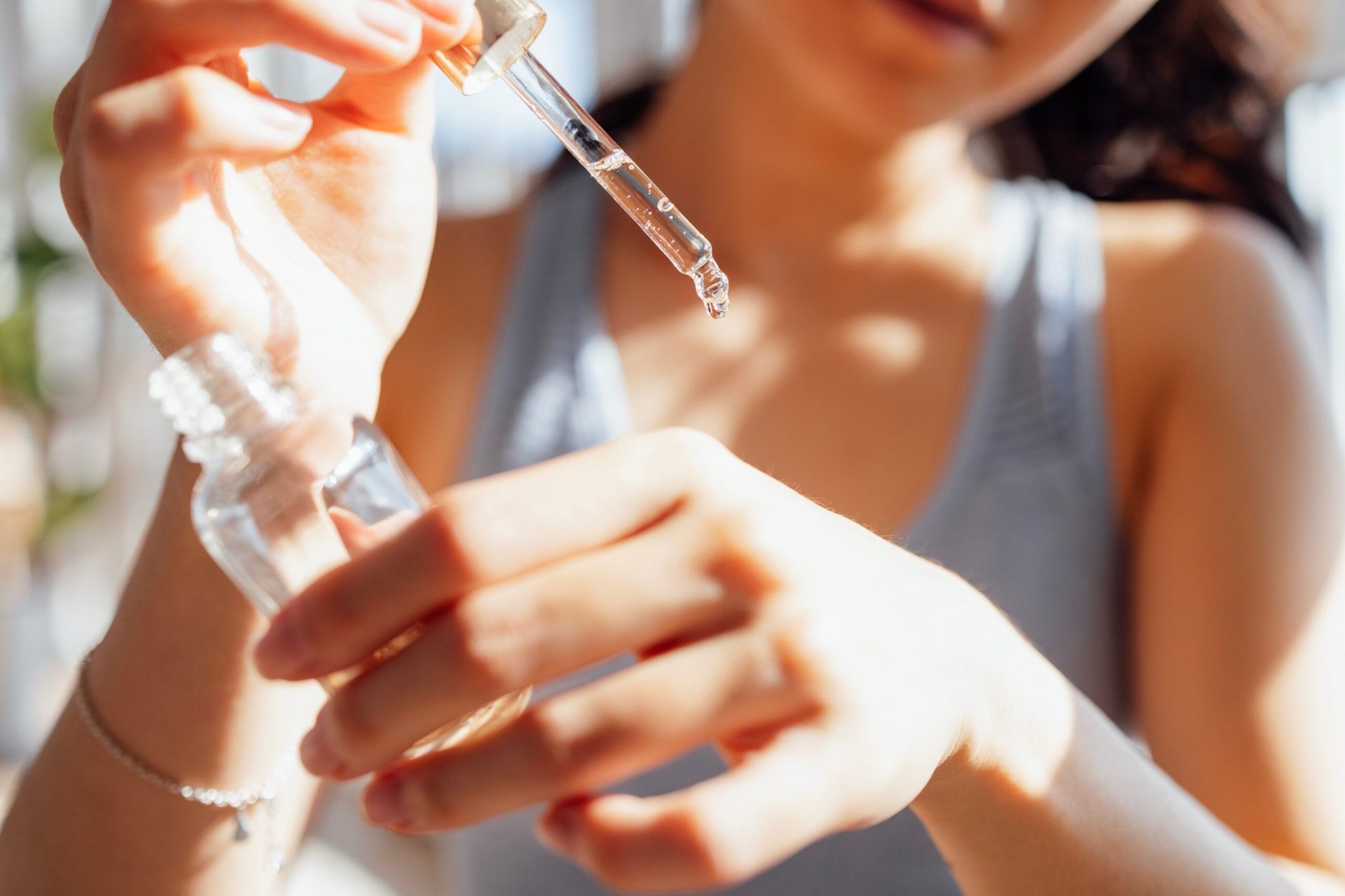 Peptidele, noul „miracol” din wellness: Promisiuni URIAȘE și riscuri mari