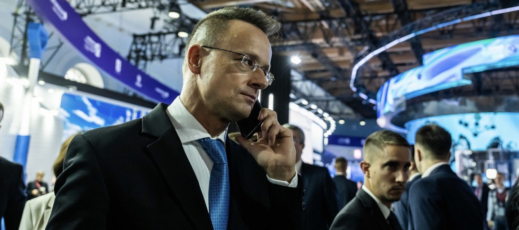 Ungaria: Ministrul de externe acuză interceptarea convorbirilor cu rusul, „un scandal imens”